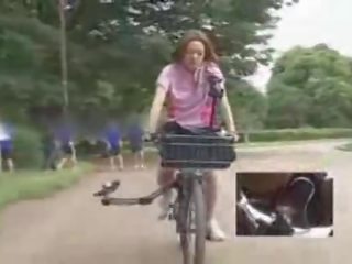 日本语 情妇 masturbated 而 骑术 一 specially modified xxx 电影 vid bike!